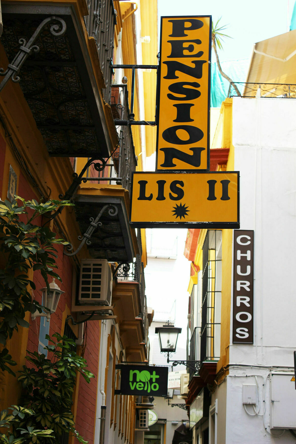 Pension Lisdos Seville Ngoại thất bức ảnh